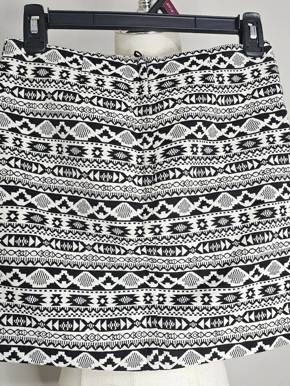Black & White Aztec Print Women’s Skirts Small